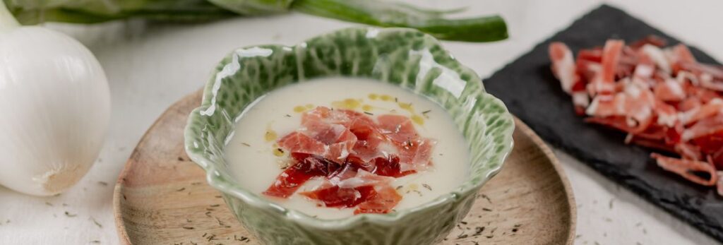 Receta saludable | Crema de puerro con jamón DOP de Teruel